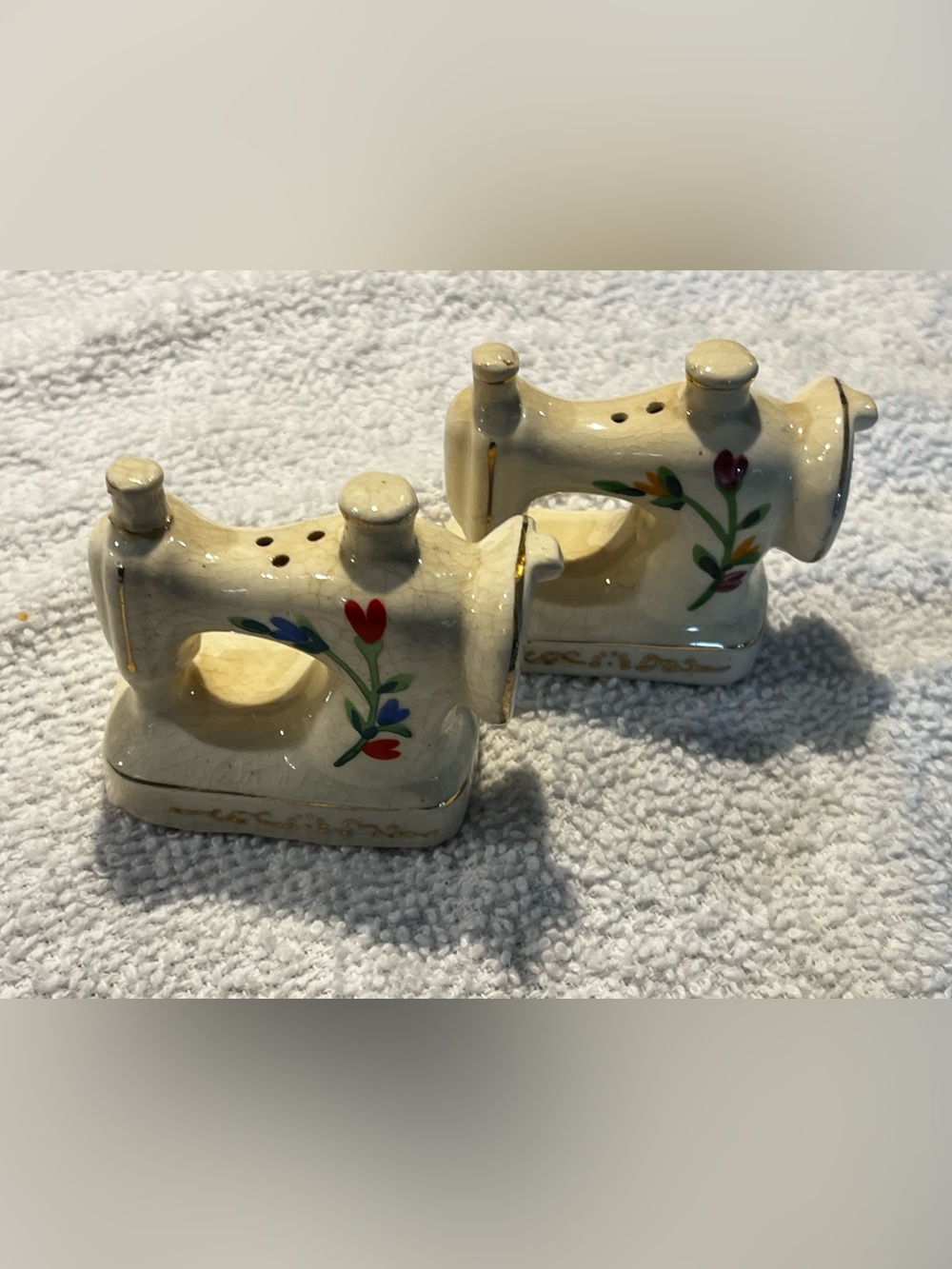 Vintage Ceramic Sewing Machine Salt and Pepper Shakers - Cream Floral